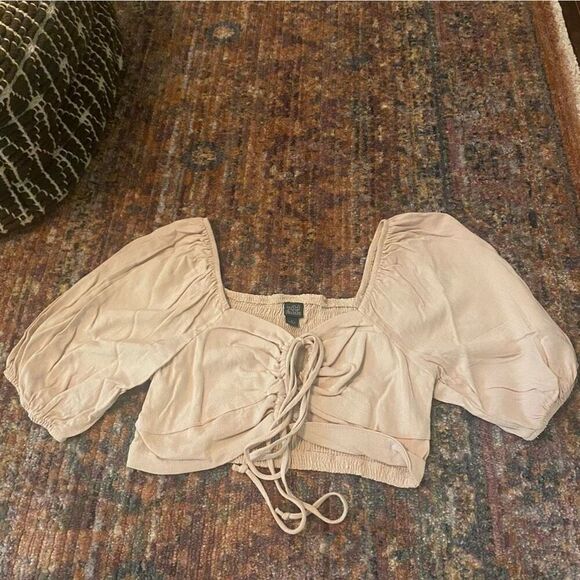 Wild fable smocked puffy peasant sleeve nude strappy crop top size M - Picture 1 of 5